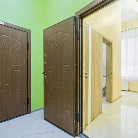 Apartment Near Deribasovskaya Odessa Luaran gambar