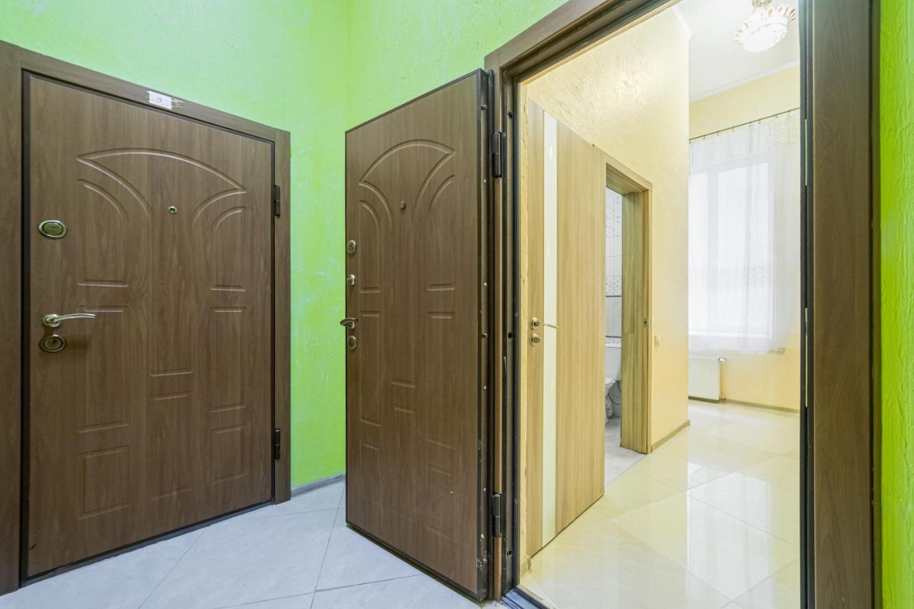 Apartment Near Deribasovskaya Odessa Luaran gambar